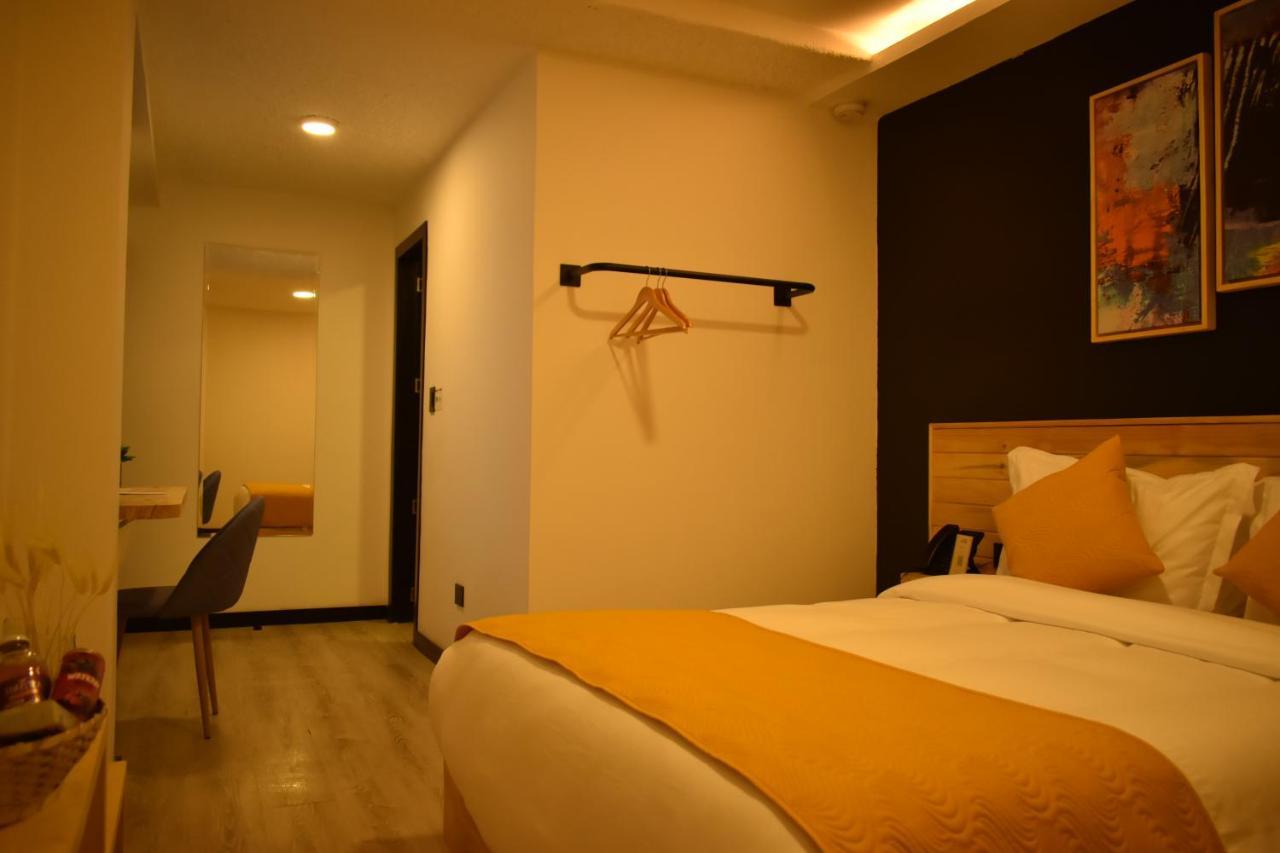 Vaway Hotel 3*