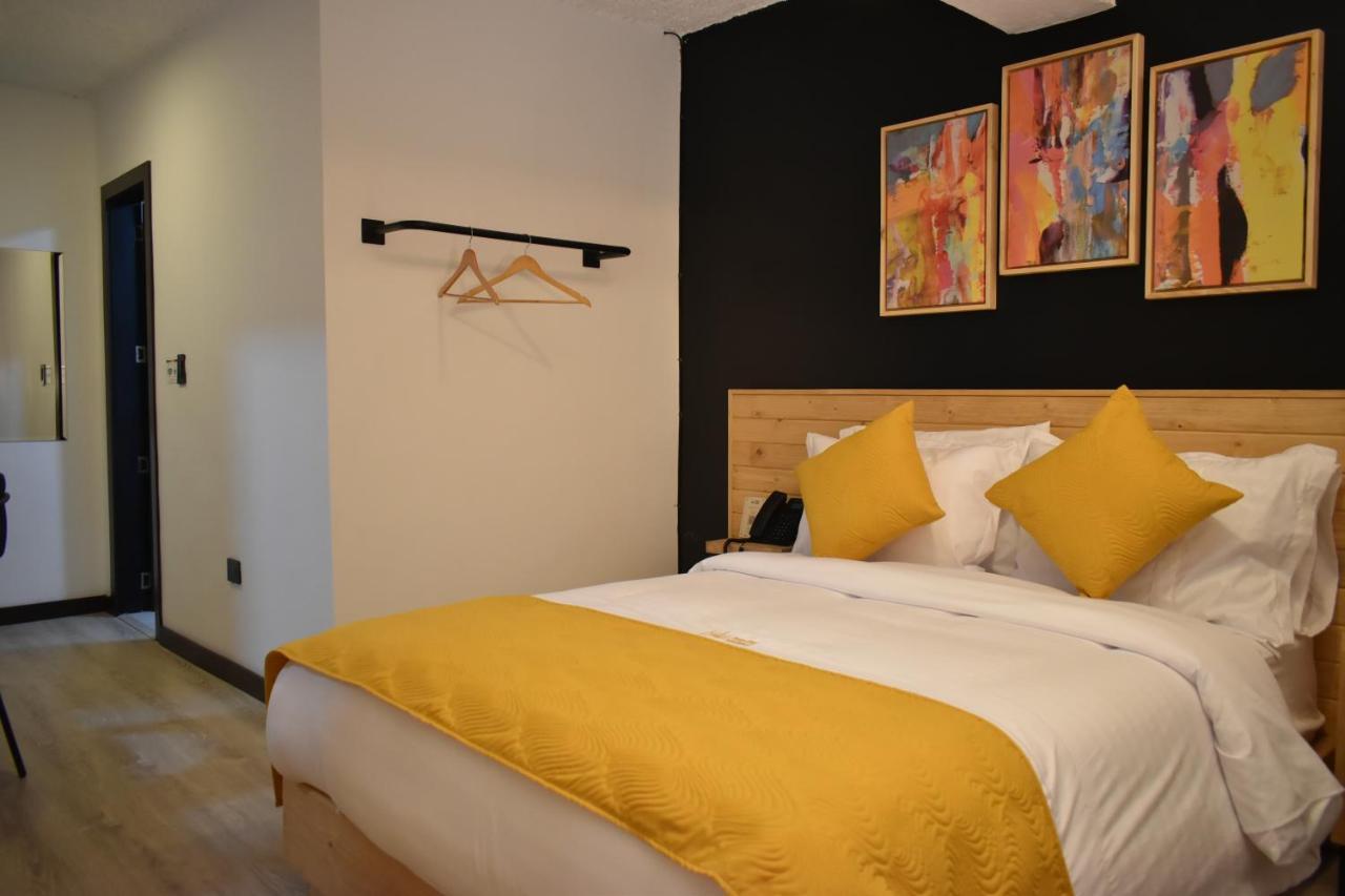 Vaway Hotel